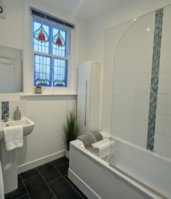 4 Birchfields Avenue