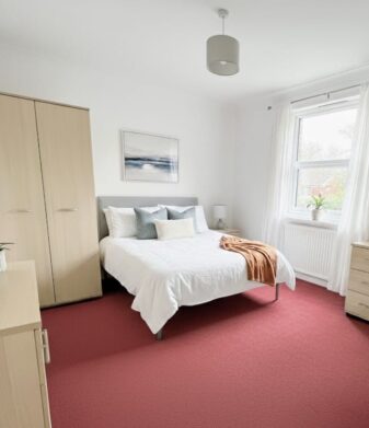 4 Birchfields Avenue