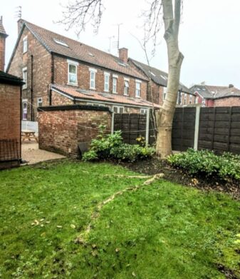 4 Birchfields Avenue