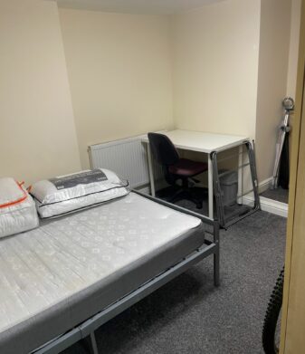 Flat 1, 145 Dickenson Road