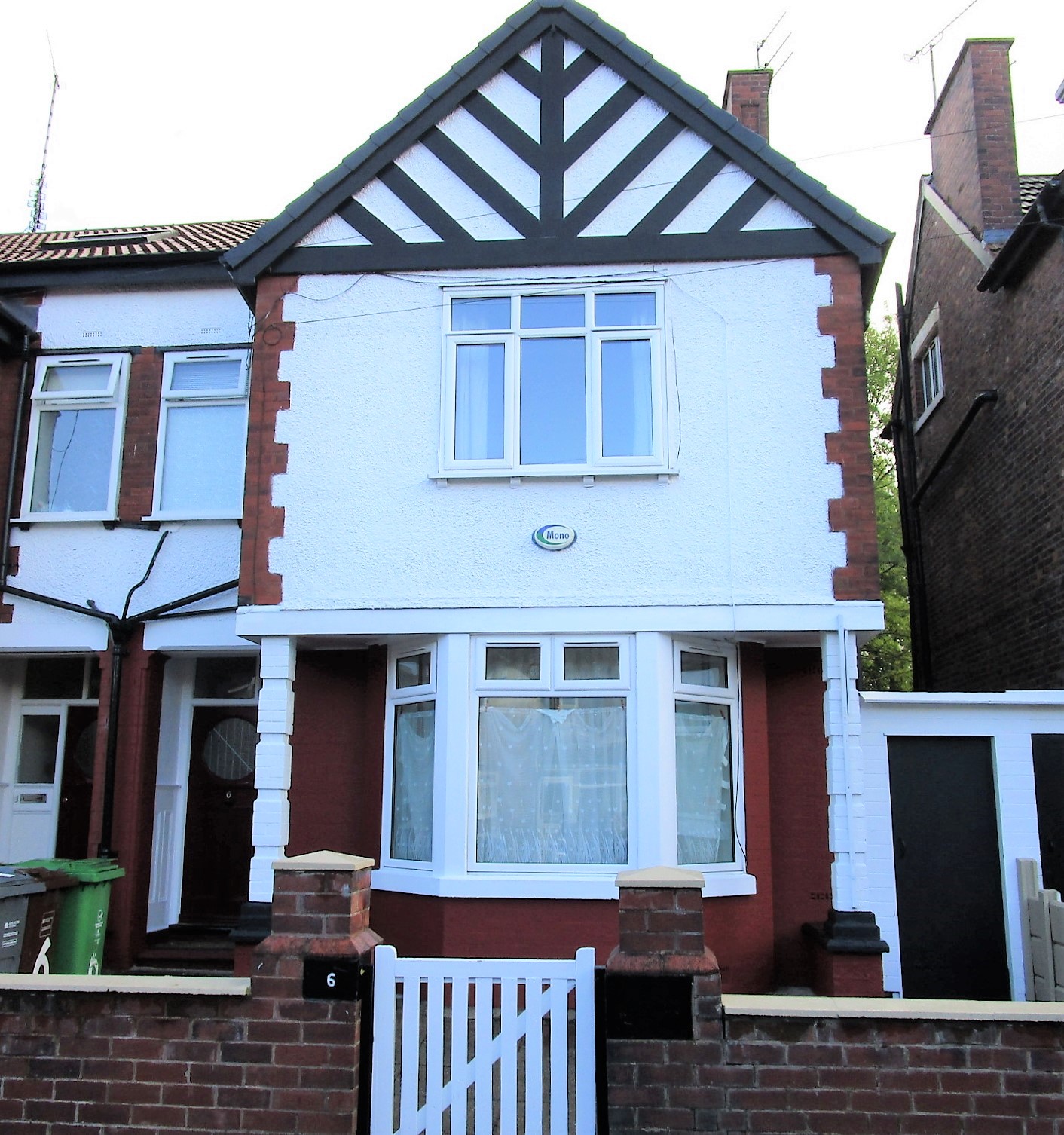 6 Birchfields Avenue