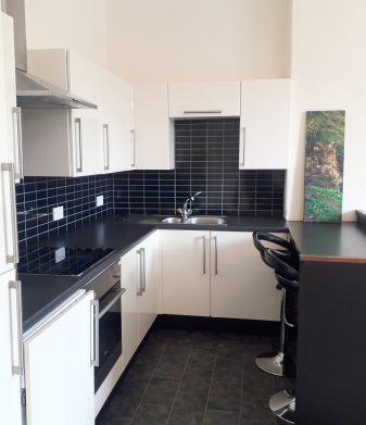Flat 3,145 Dickenson Road
