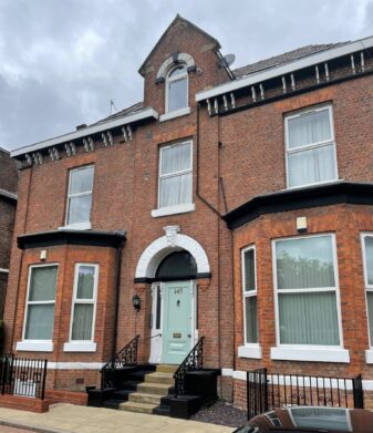 Flat 4, 145 Dickenson Road