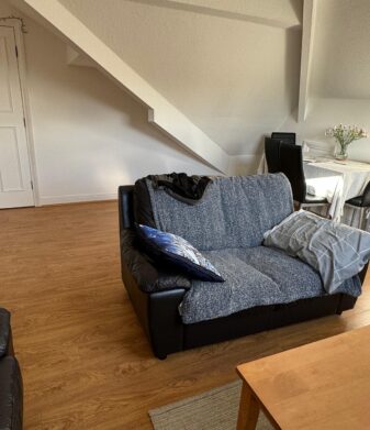 Flat 5, 145 Dickenson Road