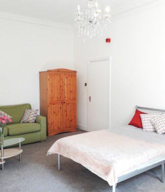 Flat 9, 65 Daisy Bank Road