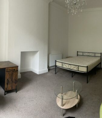 Flat 9, 65 Daisy Bank Road