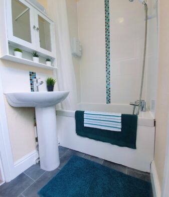 Flat 23, 65 Daisy Bank Road