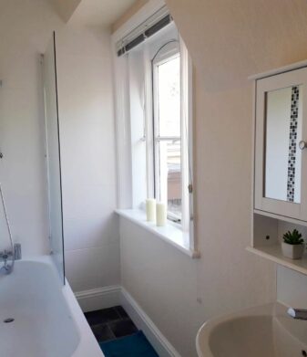 Flat 25, 65 Daisy Bank Road