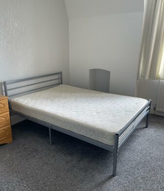 Flat 25, 65 Daisy Bank Road