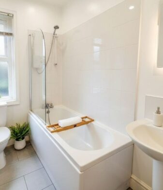 8 Birchfields Avenue