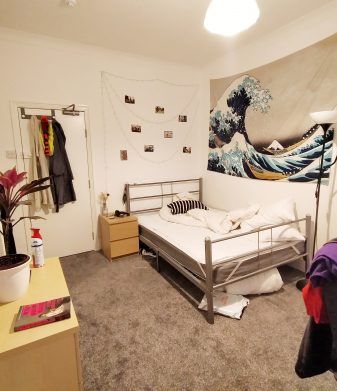 8 Birchfields Avenue