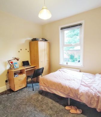 8 Birchfields Avenue